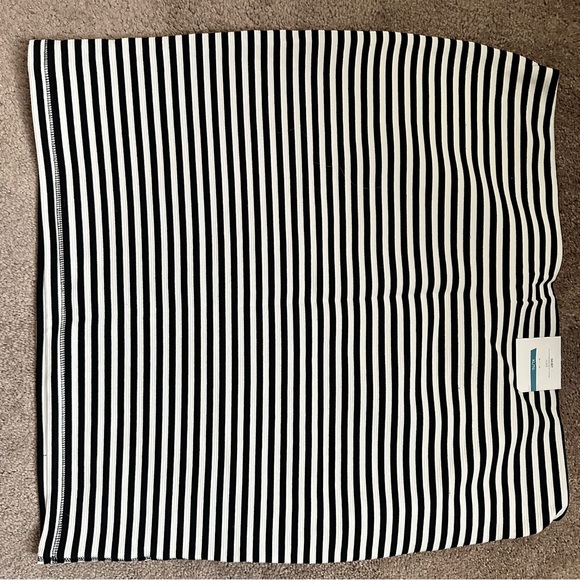 Old Navy Striped Bodycon Skirt Size XL New! - Picture 2 of 3